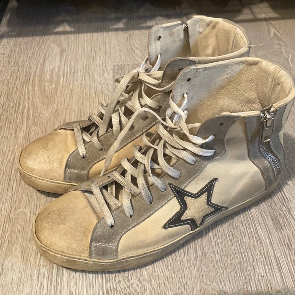 Tyco Distressed Sneakers
